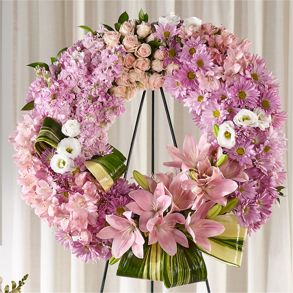 Gift of Warmth Wreath – Queen Ofe Florist, San Jose CA