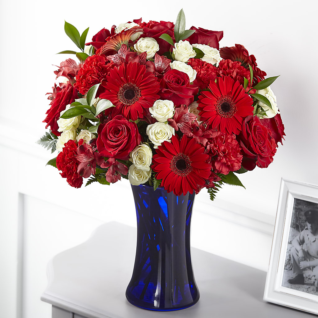 Hearts Embrace Bouquet – Queen Ofe Florist, San Jose CA