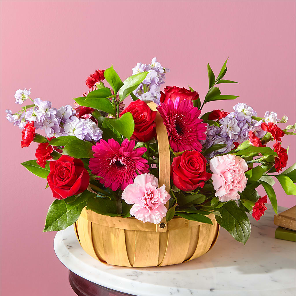Pink Picnic Basket – Queen Ofe Florist, San Jose CA