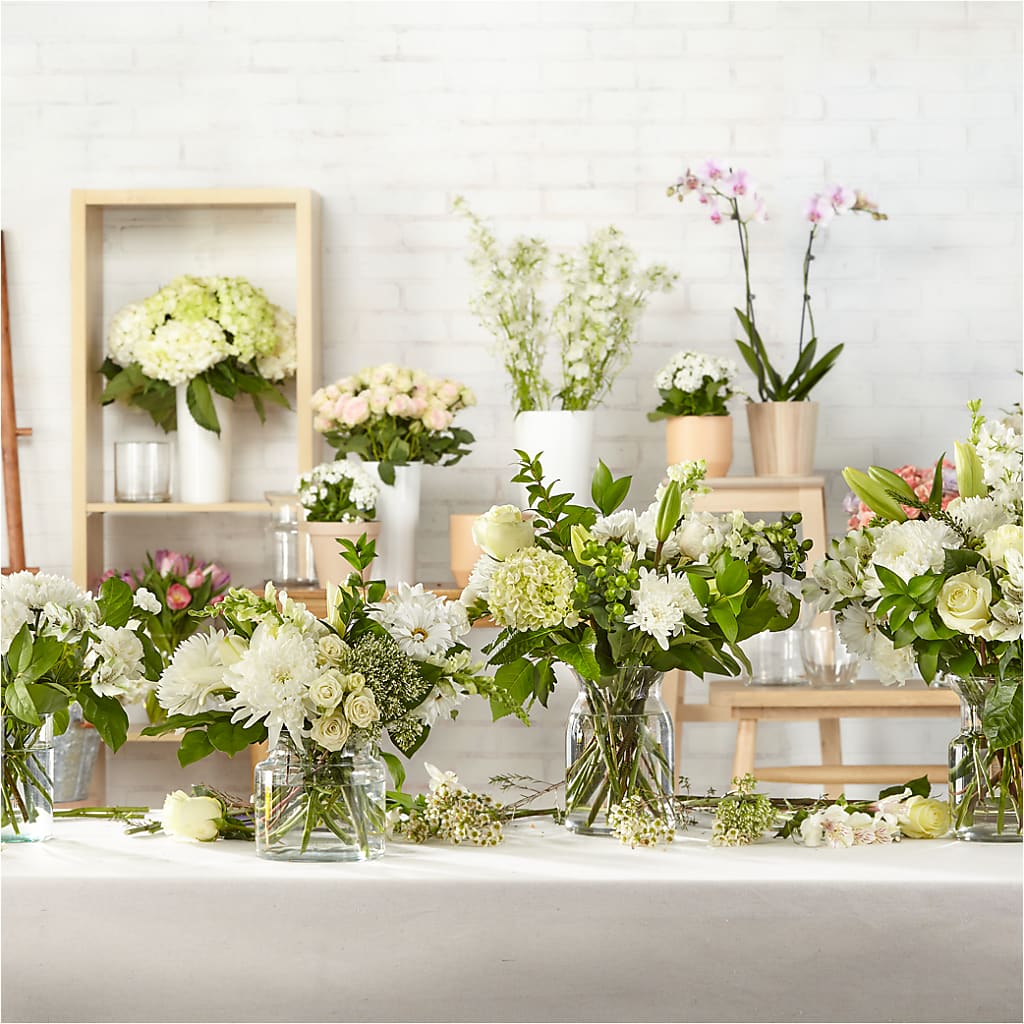 Classic Ivory – A Florist Original – Queen Ofe Florist, San Jose CA
