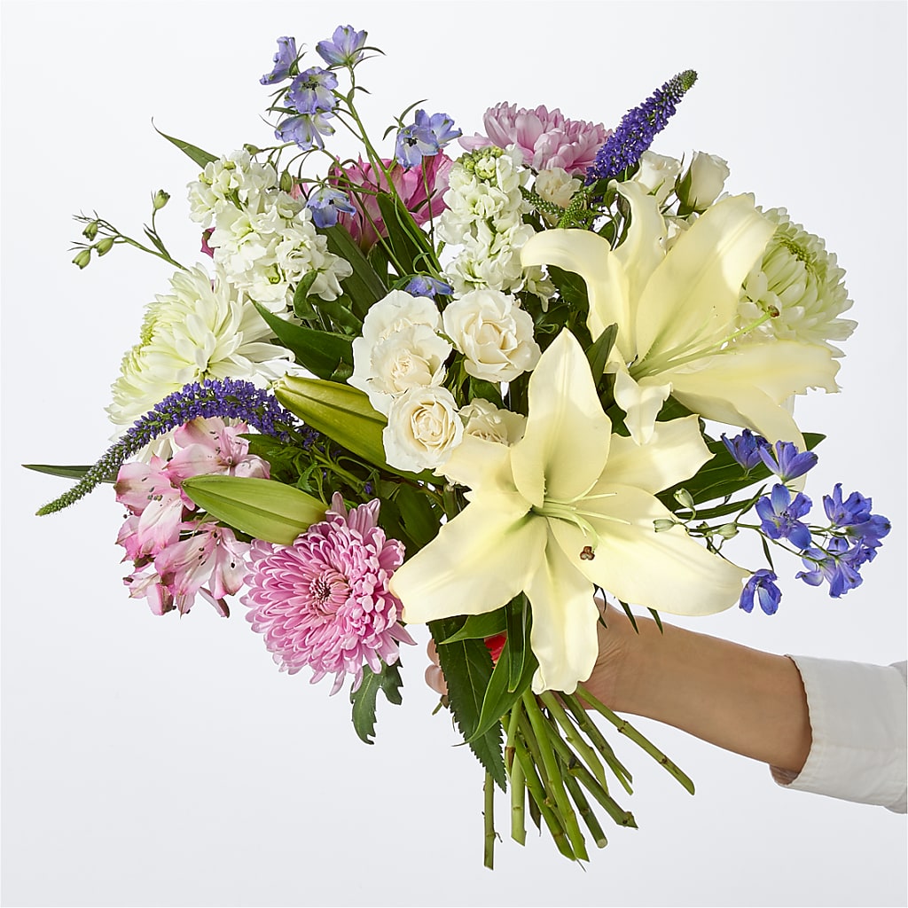 Winter Celebration Bouquet –  Queen Ofe Florist, San Jose CA