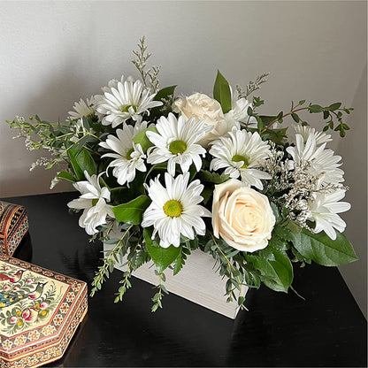 Fresh Linen Box Bouquet –  Queen Ofe Florist, San Jose CA
