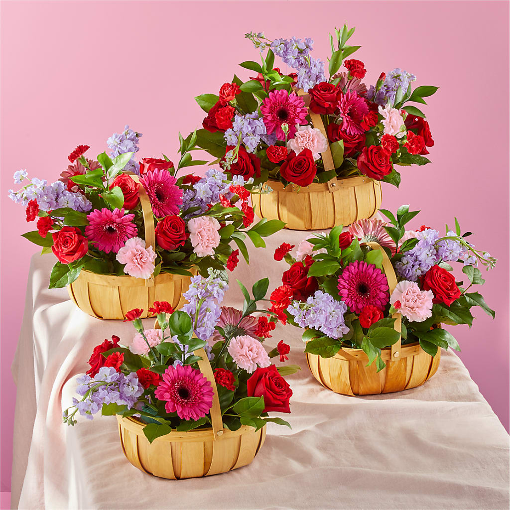 Pink Picnic Basket –  Queen Ofe Florist, San Jose CA