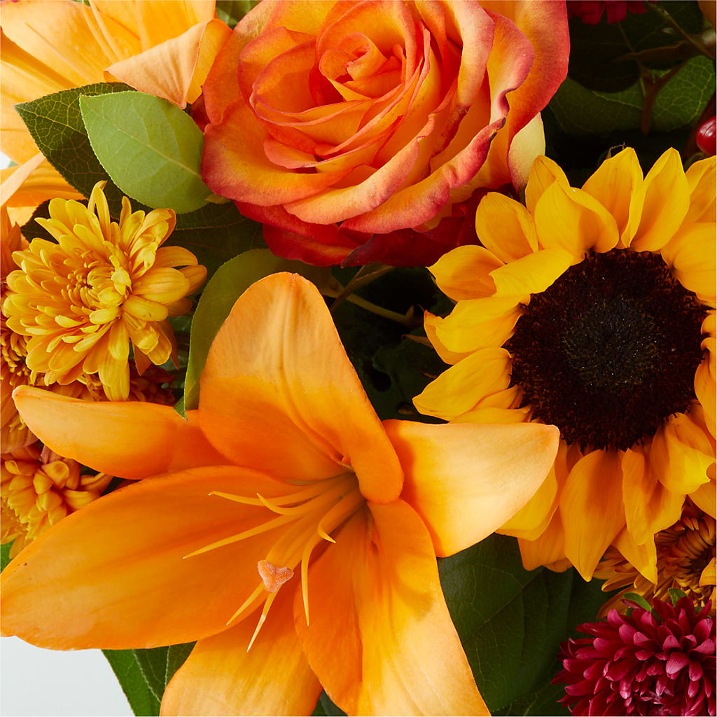 Grateful Centerpiece –  Queen Ofe Florist, San Jose CA