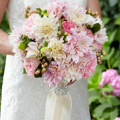Heart's Promise Bouquet –  Queen Ofe Florist, San Jose CA